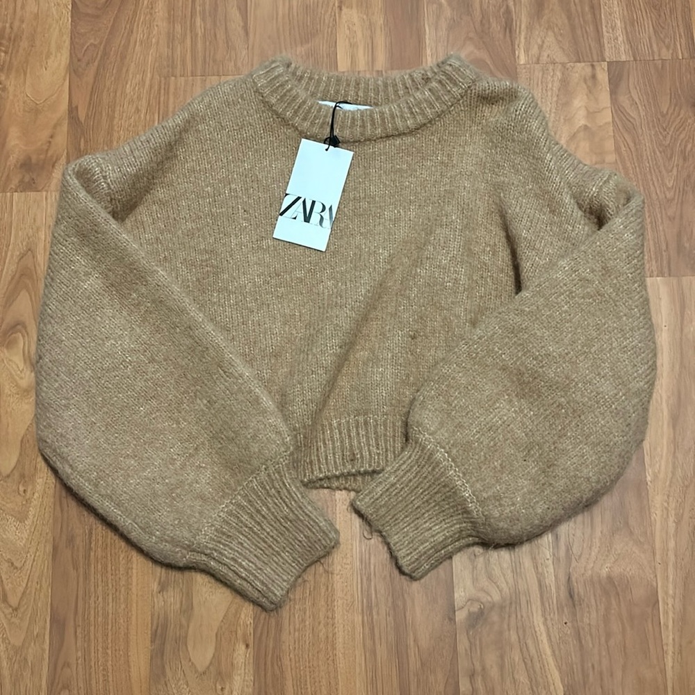 ZARA Cropped Sweater NWT